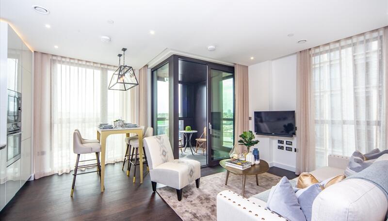 2 bed property in 4 Thornes House, 6-8 Charles Clowes Walk, London